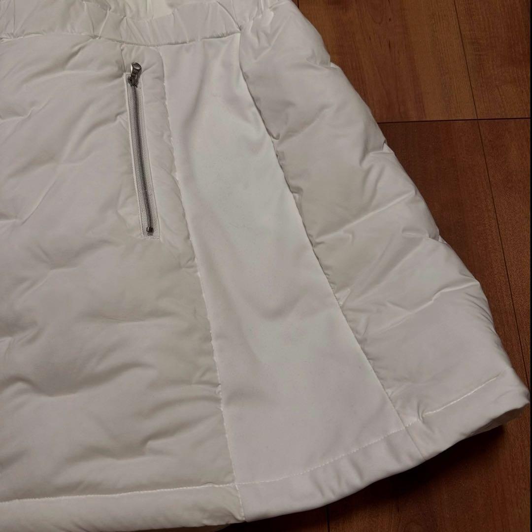 中綿　ベスト　ワンピース　ホワイト　秋冬　スカート　ゴルフウェア　フード付き