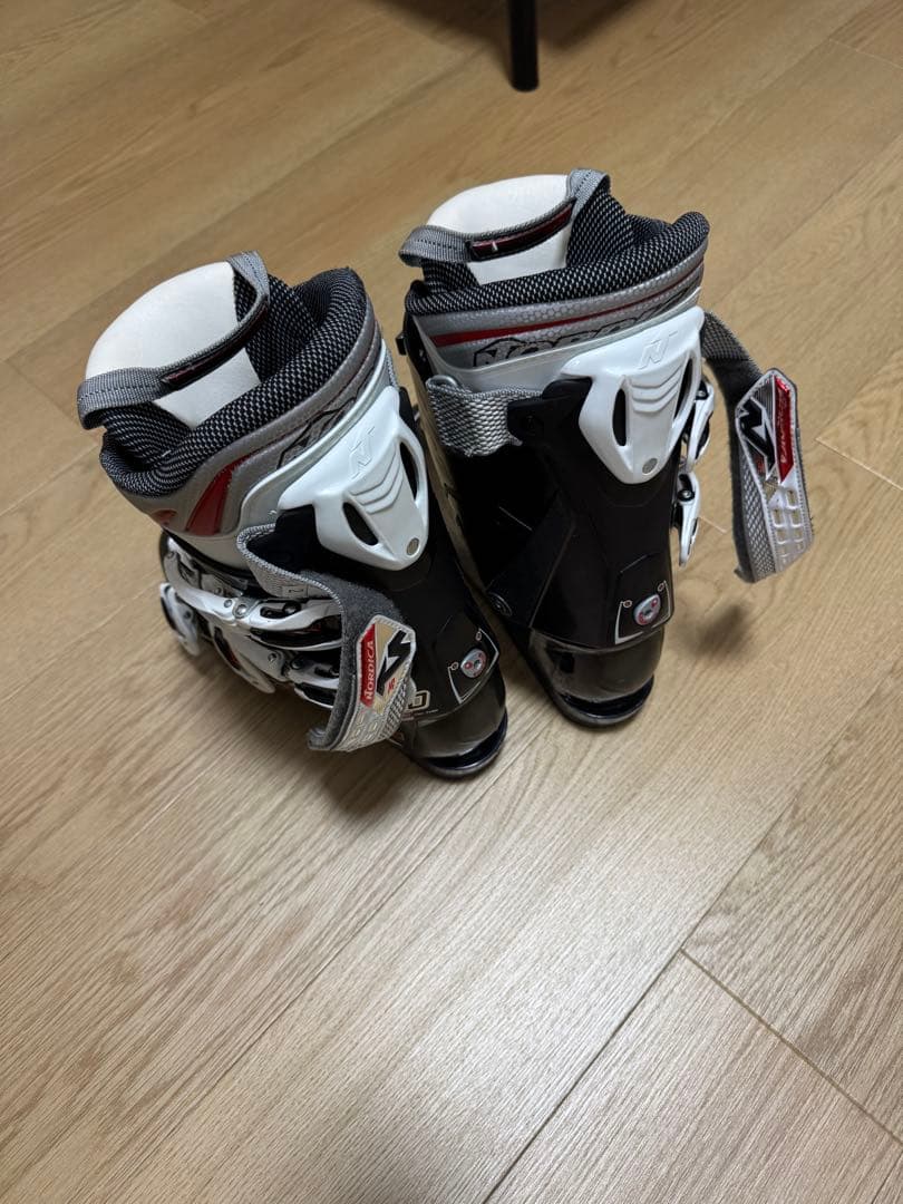 Nordica 90 スキーブーツ 男性用26.0cm SPORTMACHINE