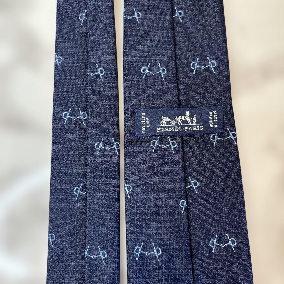 【極美品✨】HERMES ネクタイ　シェーヌ・ダンクル柄　ファソネ　ネイビー　紺