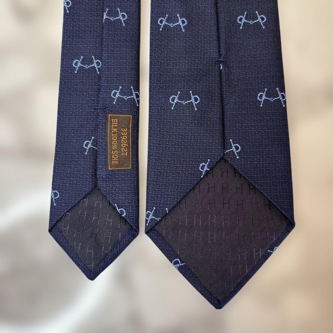 【極美品✨】HERMES ネクタイ　シェーヌ・ダンクル柄　ファソネ　ネイビー　紺