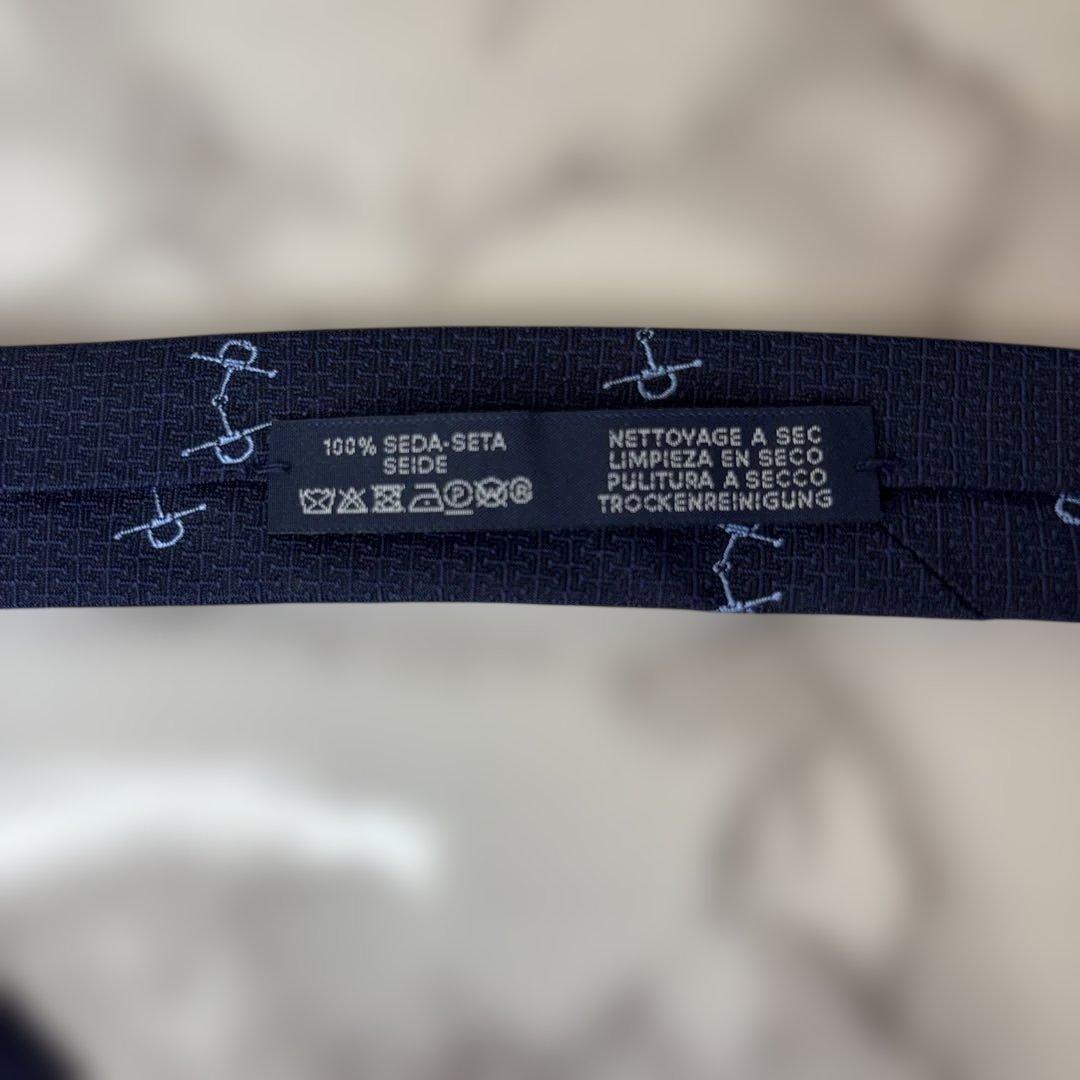 【極美品✨】HERMES ネクタイ　シェーヌ・ダンクル柄　ファソネ　ネイビー　紺