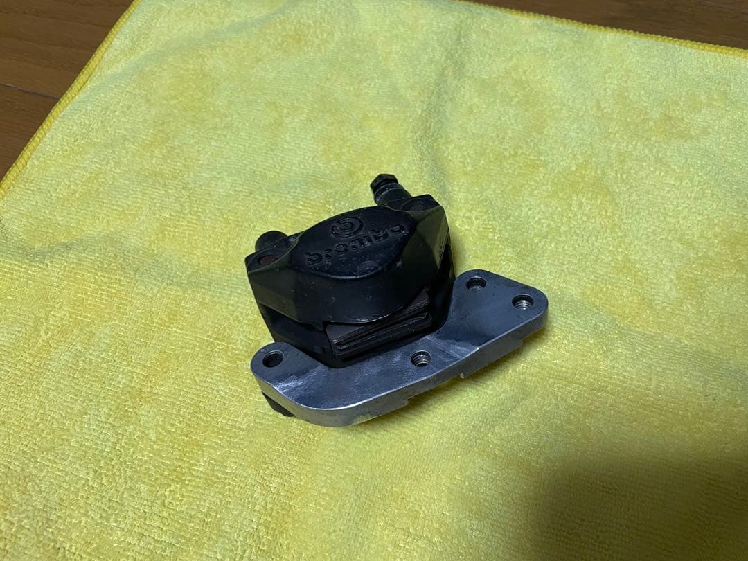 ブレンボ　カニキャリパー　アドレス　Active