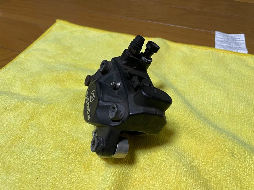 ブレンボ　カニキャリパー　アドレス　Active