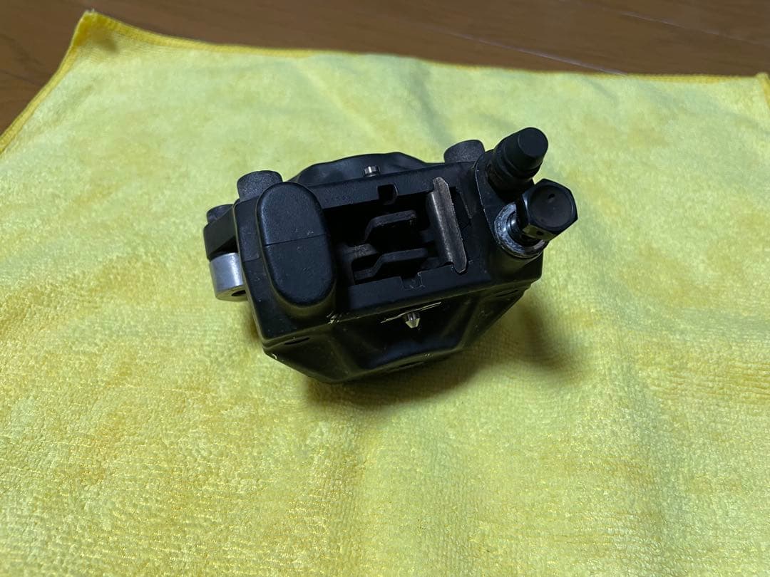 ブレンボ　カニキャリパー　アドレス　Active