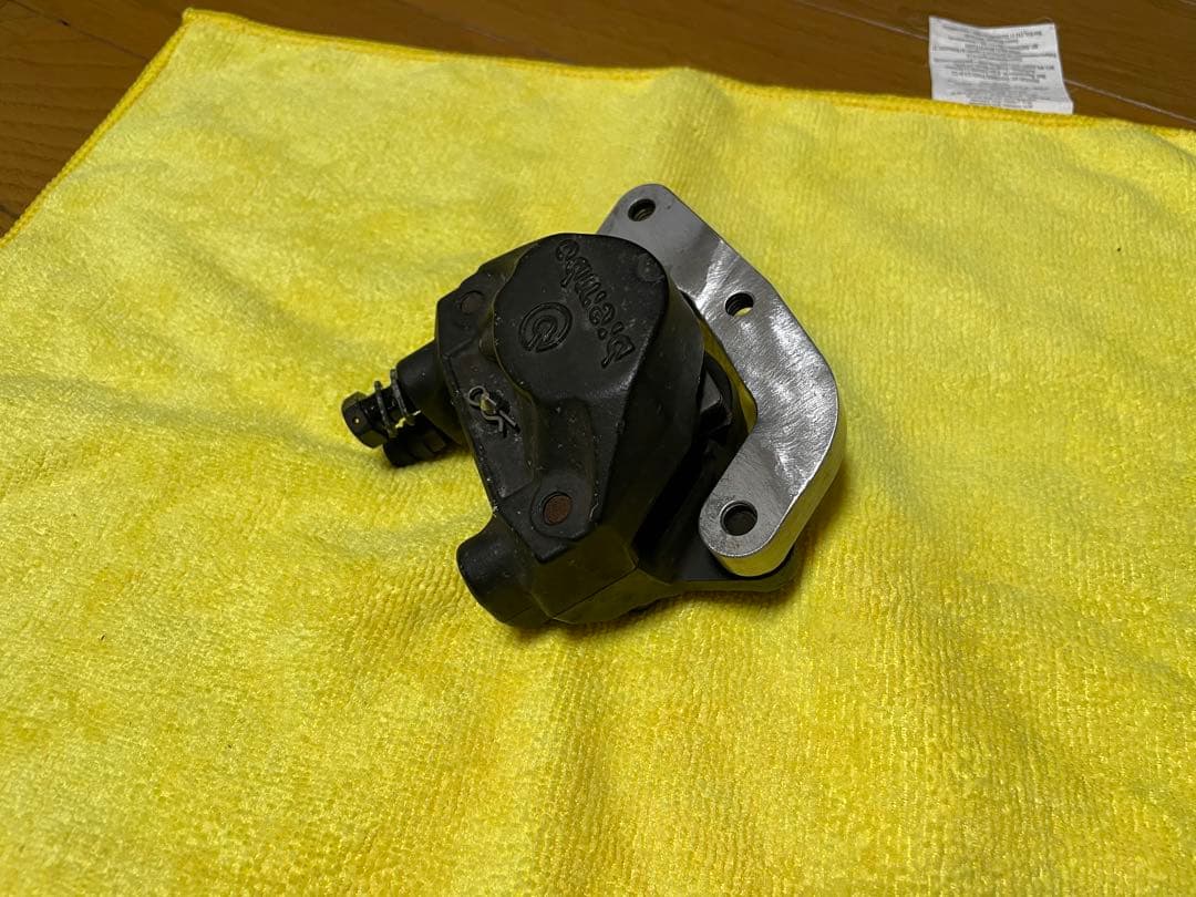 ブレンボ　カニキャリパー　アドレス　Active