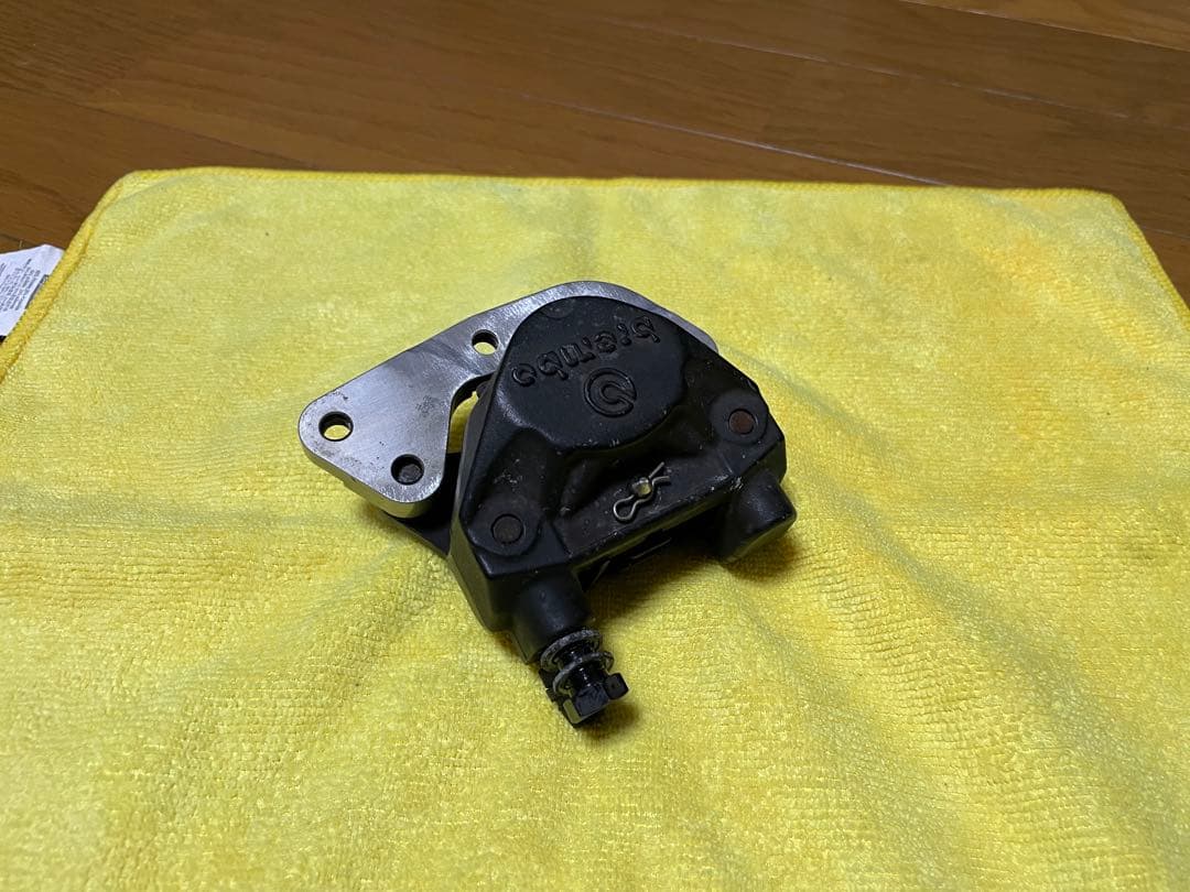 ブレンボ　カニキャリパー　アドレス　Active