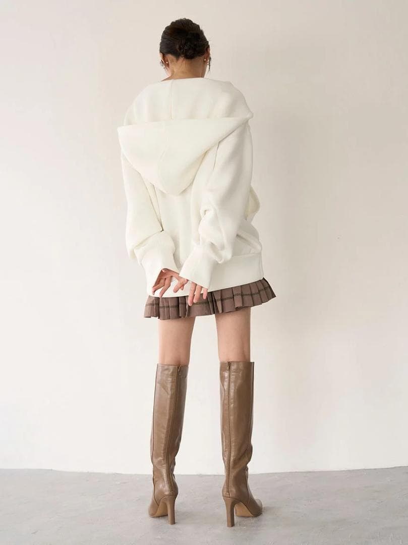 【新品】SNIDEL ボリュームパーカー IVR フリーサイズ