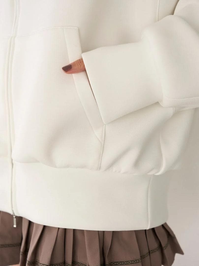 【新品】SNIDEL ボリュームパーカー IVR フリーサイズ