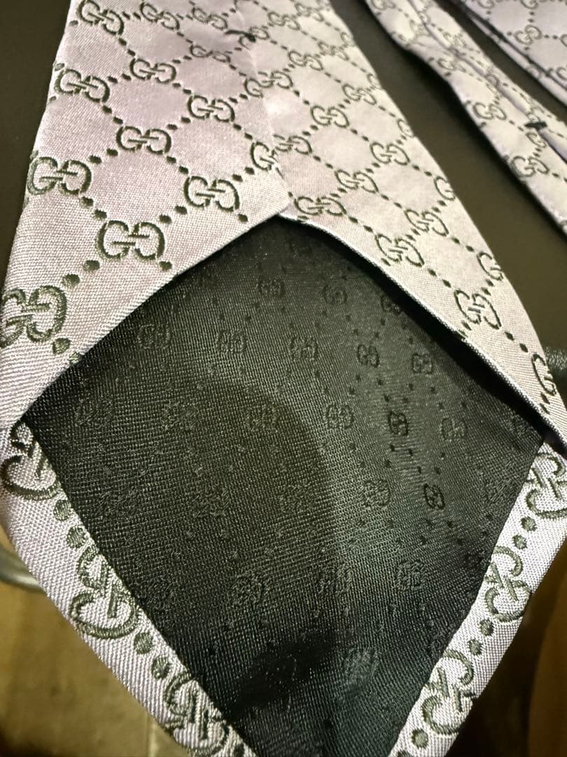 GUCCIネクタイ サンダル　パンツ　３点セット