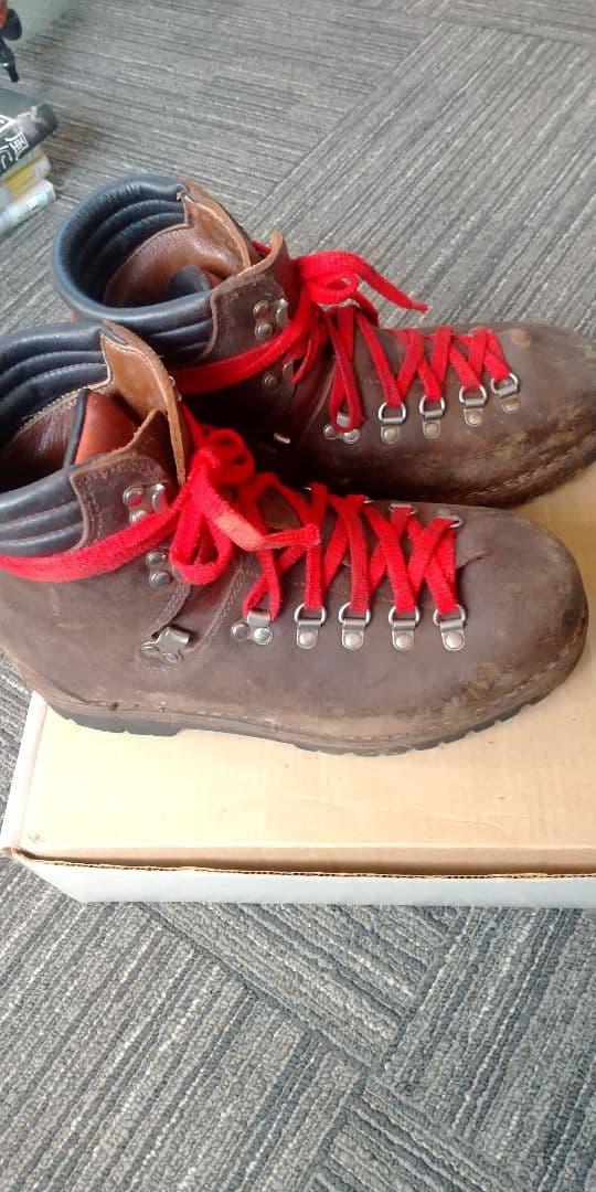 美品・堅牢 オールレザー製トレッキングブーツ サイズ27cm