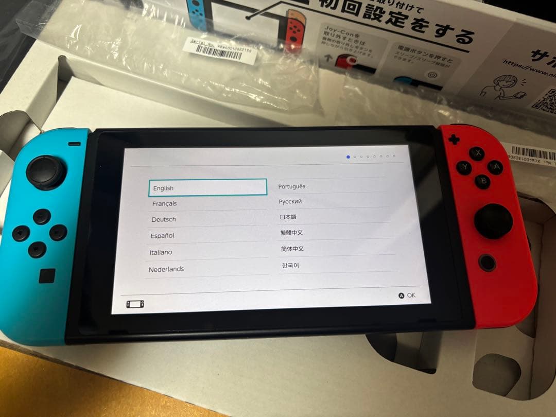 任天堂　Nintendo Switch 完品　美品