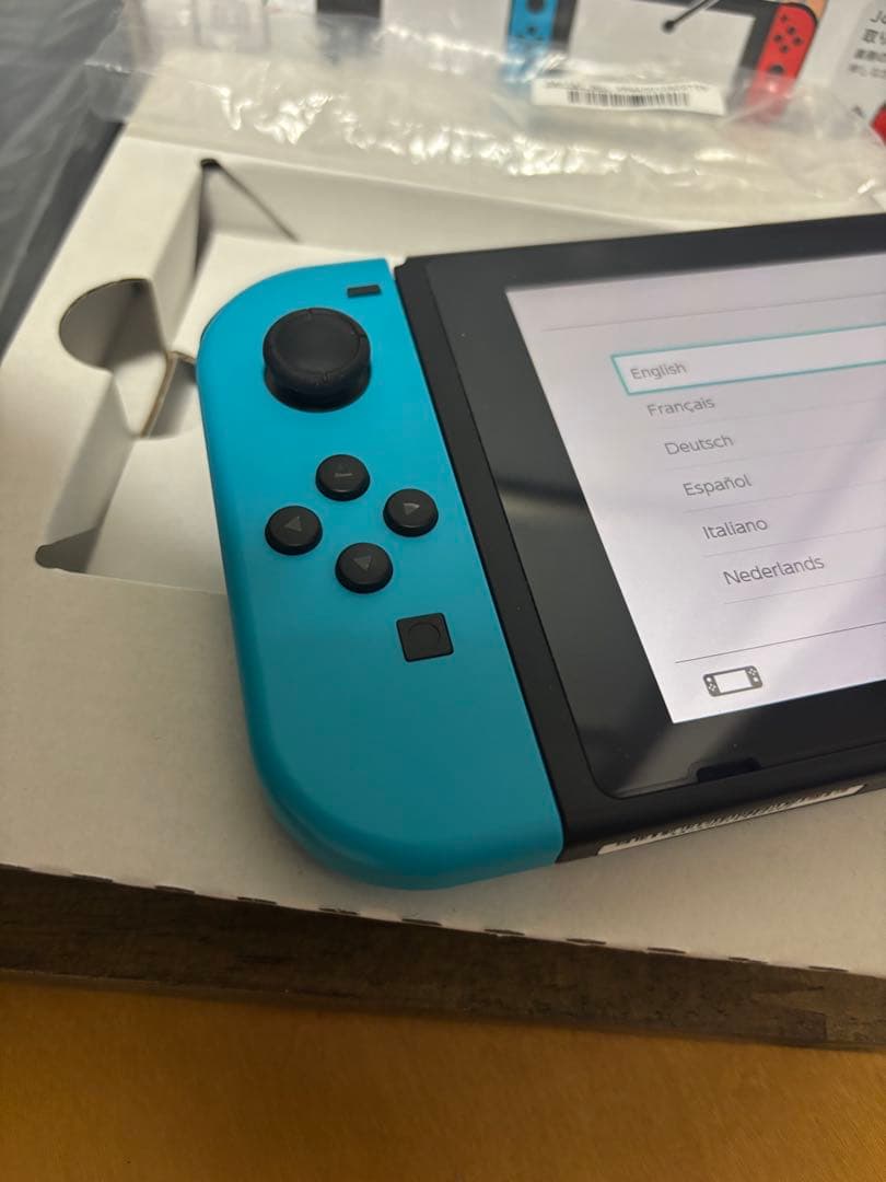 任天堂　Nintendo Switch 完品　美品