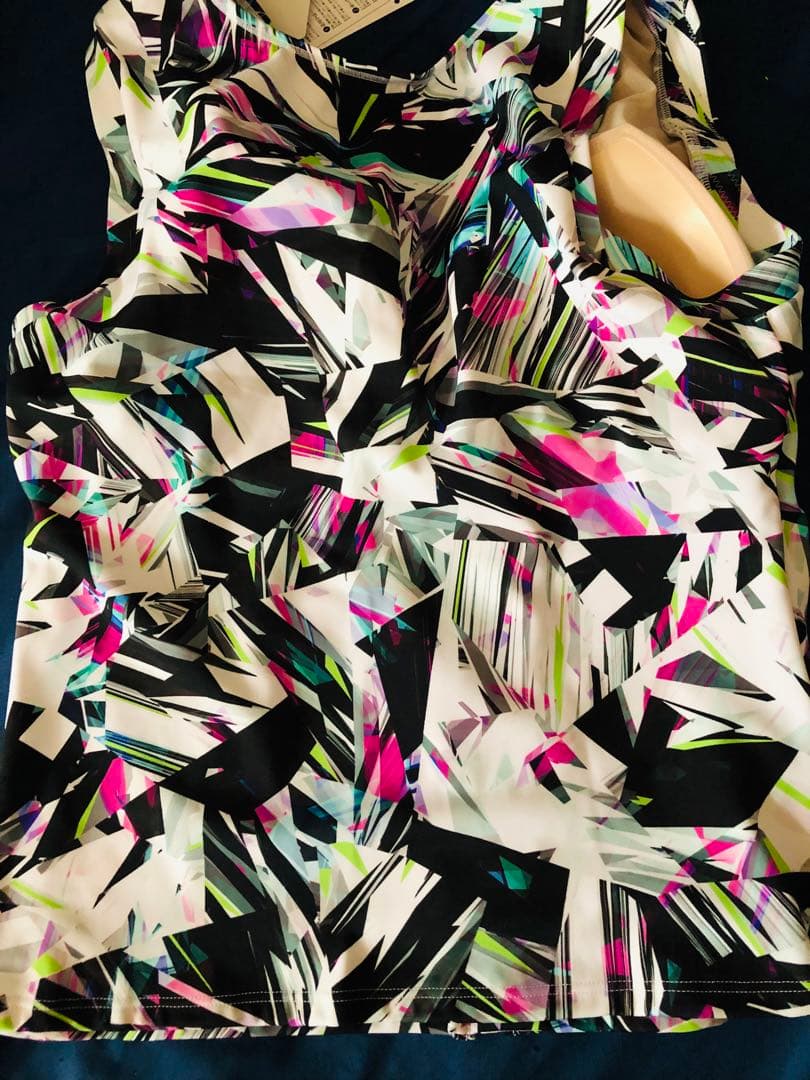 ⭐️新品未使用ワコール　スポーツ用水着 17LL上着のみ⭐️