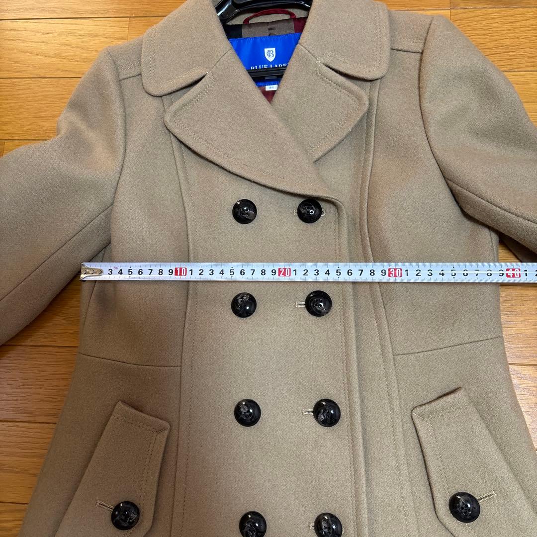 ブルーレーベルクレストブリッジベージュ ダブルブレスト コート ファー付き
