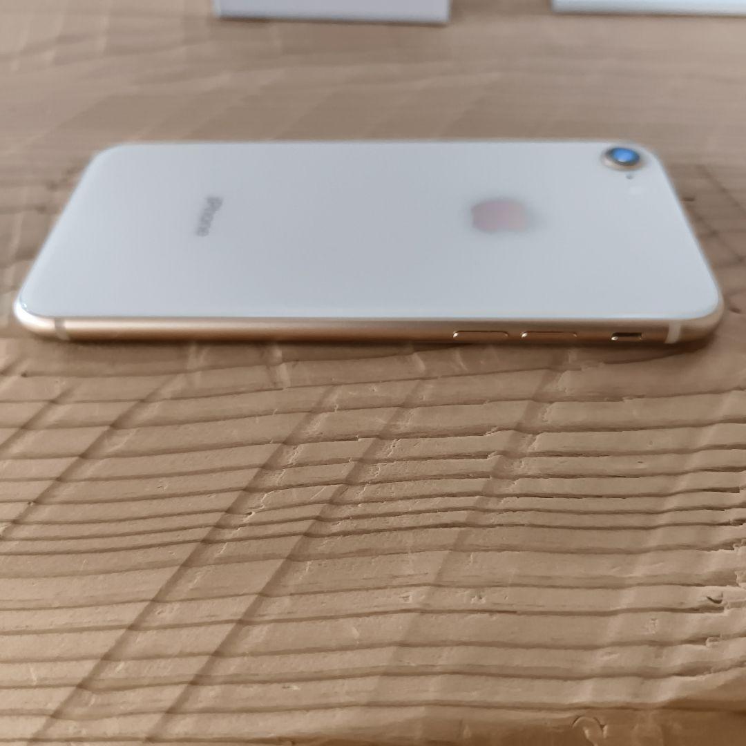 Apple iPhone 8 64GB ゴールド 本体