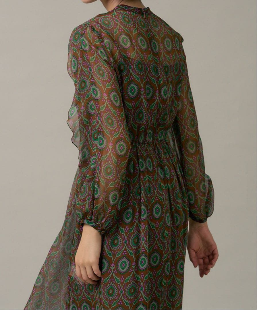 タペストリープリントラッフル ワンピース