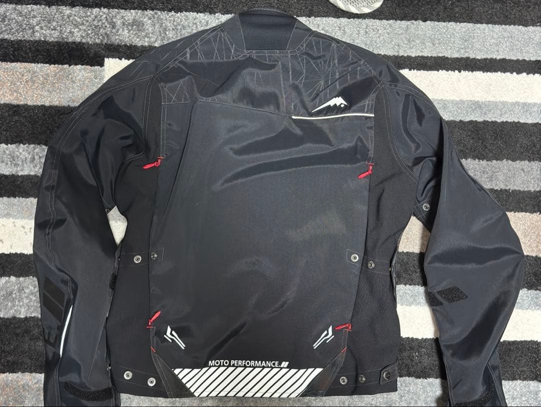 クシタニ　コンテンドジャケット2024 Lサイズ