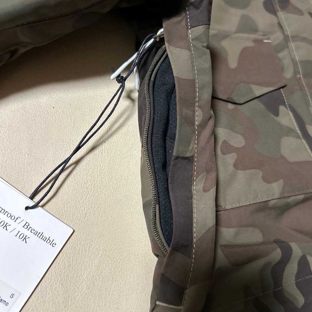 HOLDENレディースField JKT CAMOカラーSサイズ新品未使用