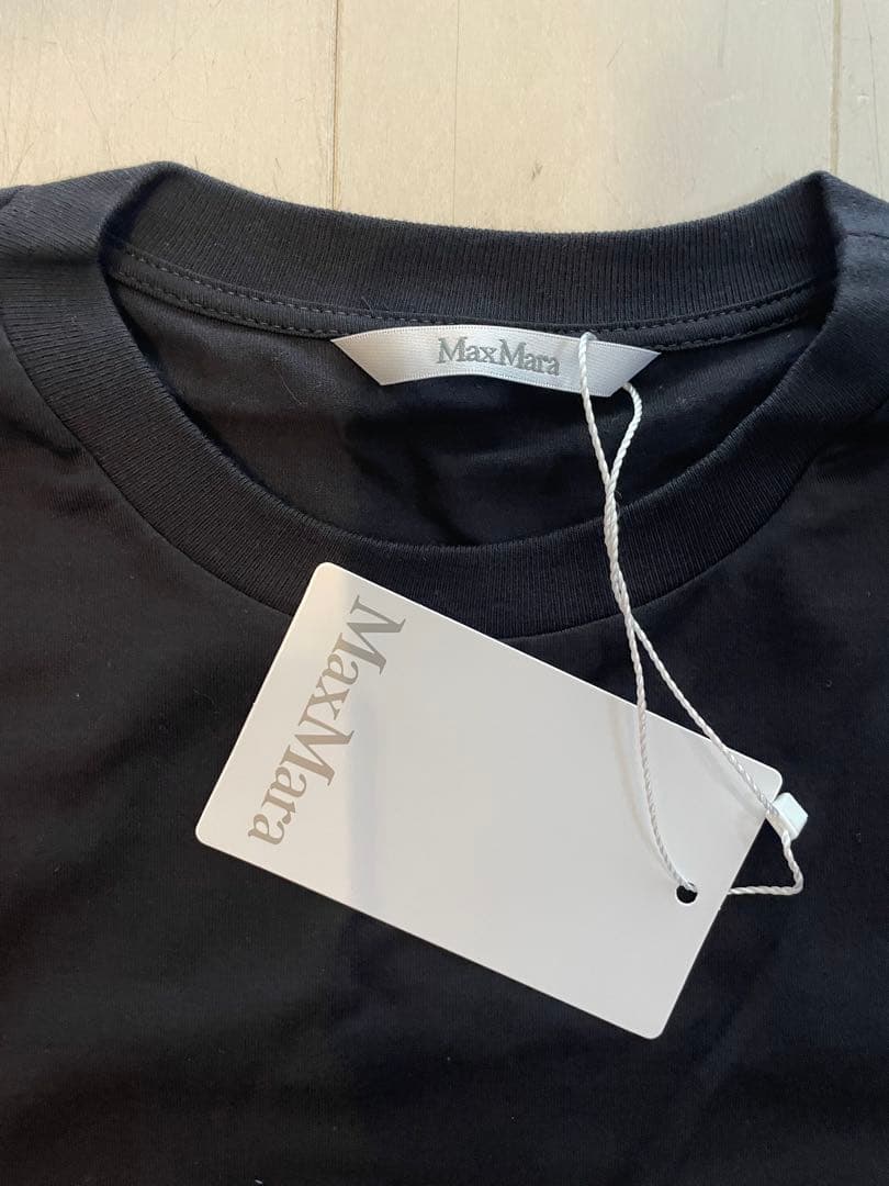 Max Mara 胸ポケットロゴ Tシャツ