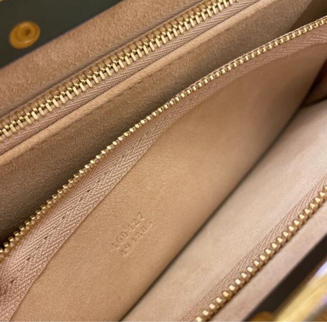 美品☆アレキサンダーマックイーン クロコ型押し クラッチバッグ