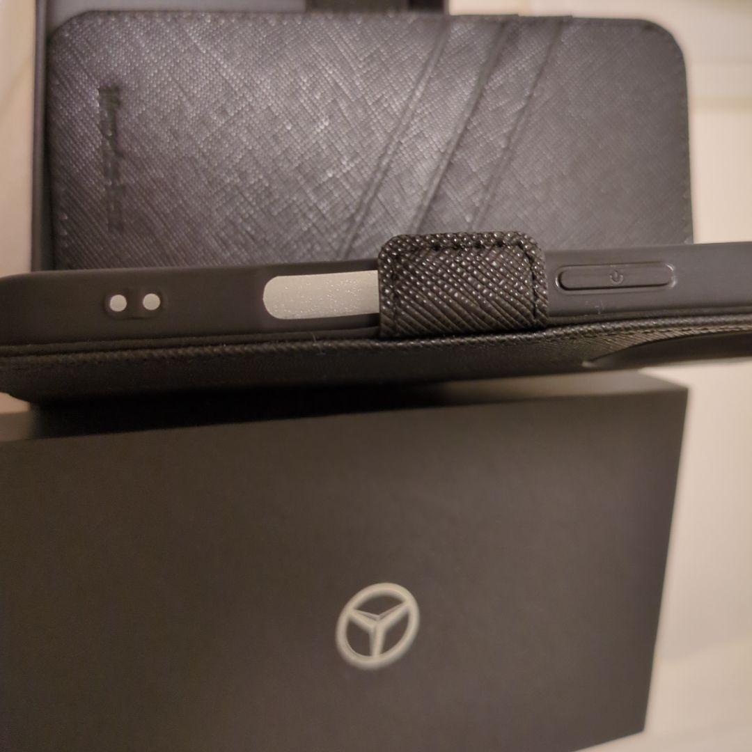 iPhone　16Pro用　メルセデス純正新品　ブラックステッチ 本革ケース