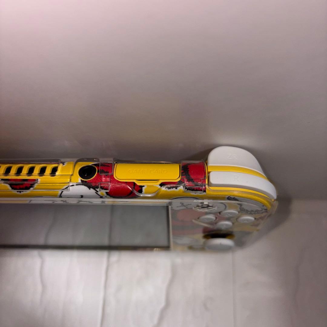 【ほぼ未使用】Nintendo Switch Lite イエロー【KAWS】