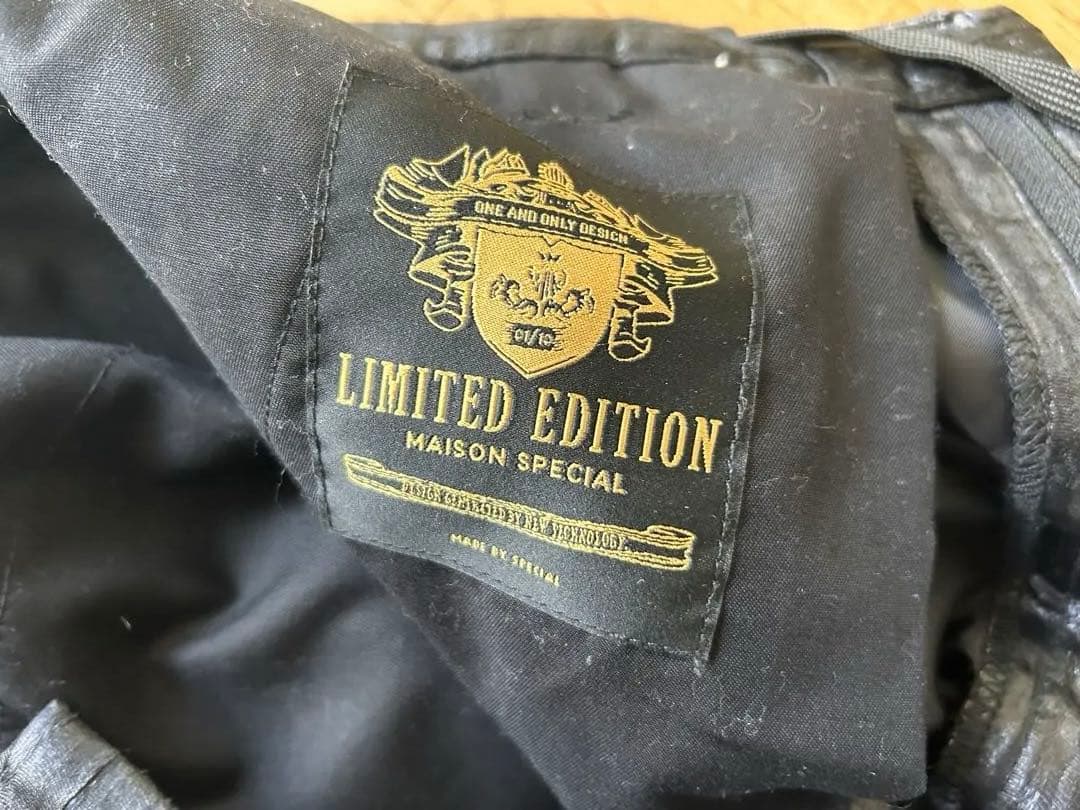 限定生産品LIMITED EDITION メゾンスペシャル　パンツ