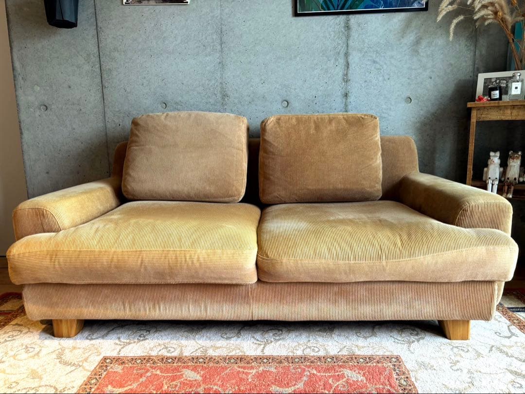 【送料込み】Unico ベージュ コーデュロイ 2人掛けソファ