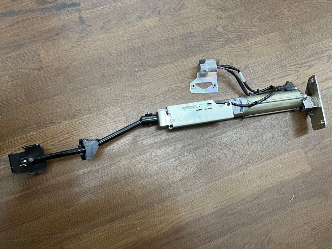 トヨタ クラウン220系 自動ドアロックシステムの配線と部品一式