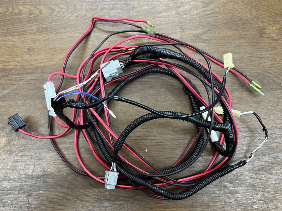 トヨタ クラウン220系 自動ドアロックシステムの配線と部品一式