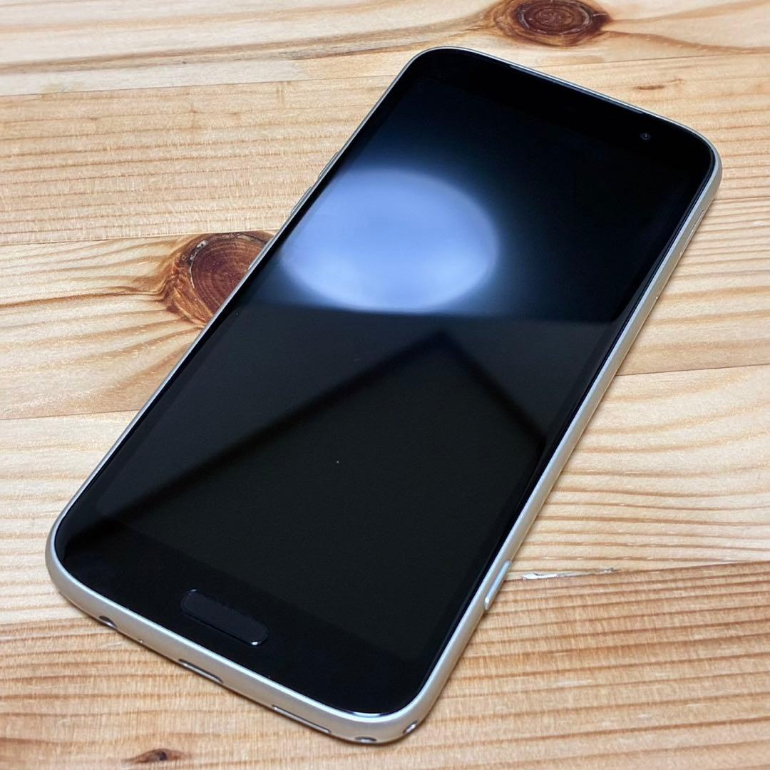 まつ　らくらくスマートフォン　F-53E ゴールド　317000a