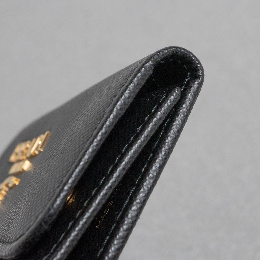 プラダ キーケース ブラック 黒 レザー ゴールド サフィアーノ 1PG222