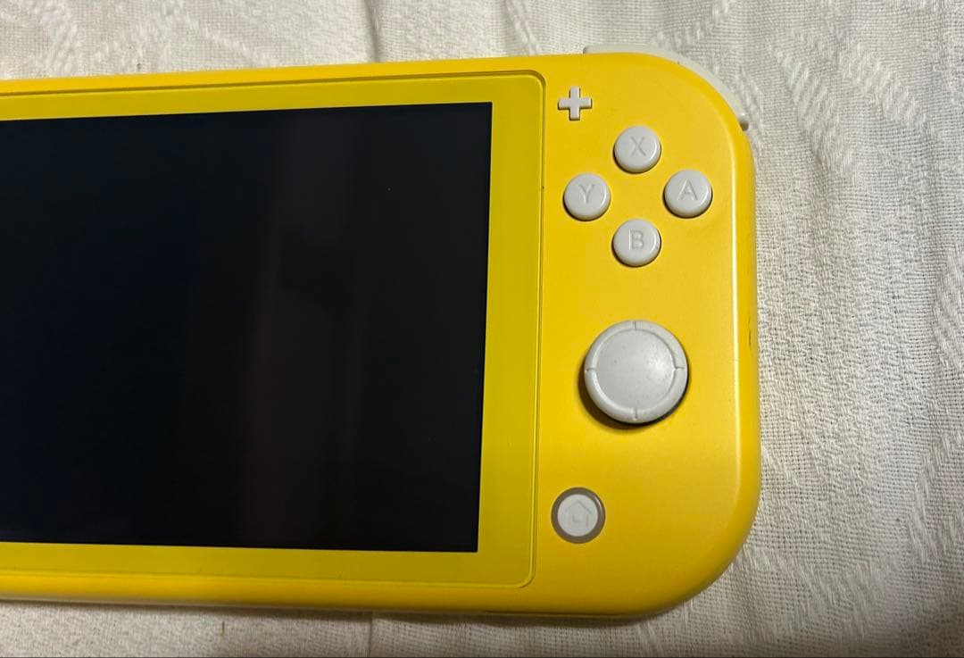 Nintendo Switch Lite イエロー　ニンテンドースイッチライト