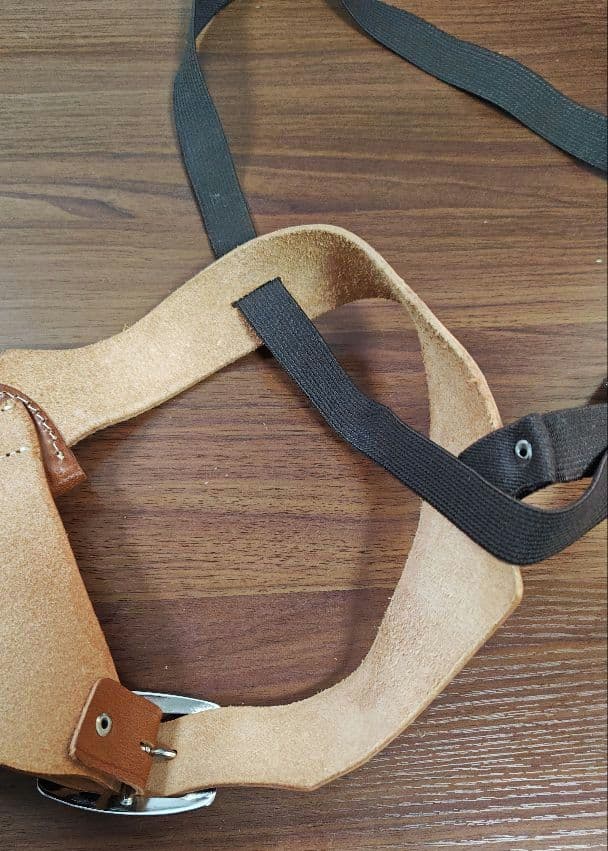 ショルダーホルスター アップ サイド ダウン革製