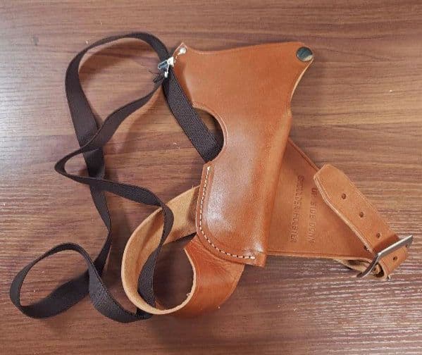 ショルダーホルスター アップ サイド ダウン革製