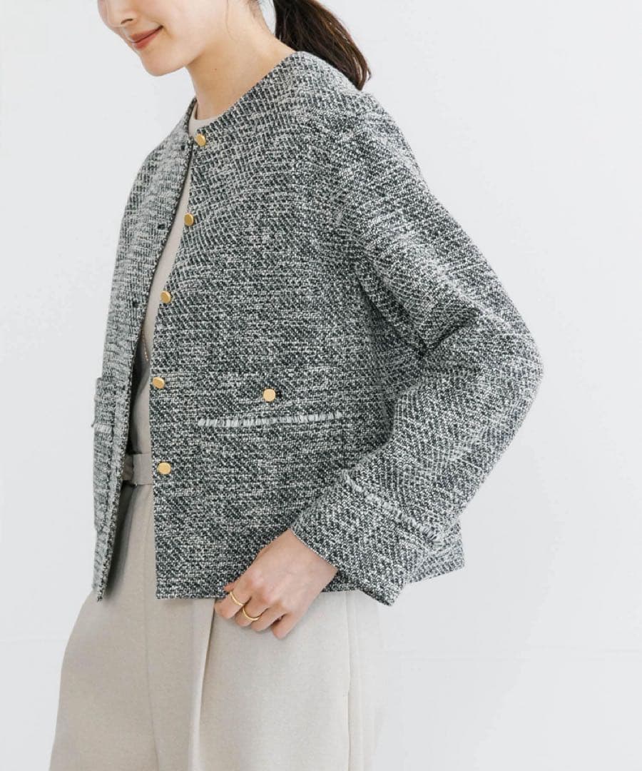 【新品未使用】URBAN RESEARCHツイードノーカラージャケット