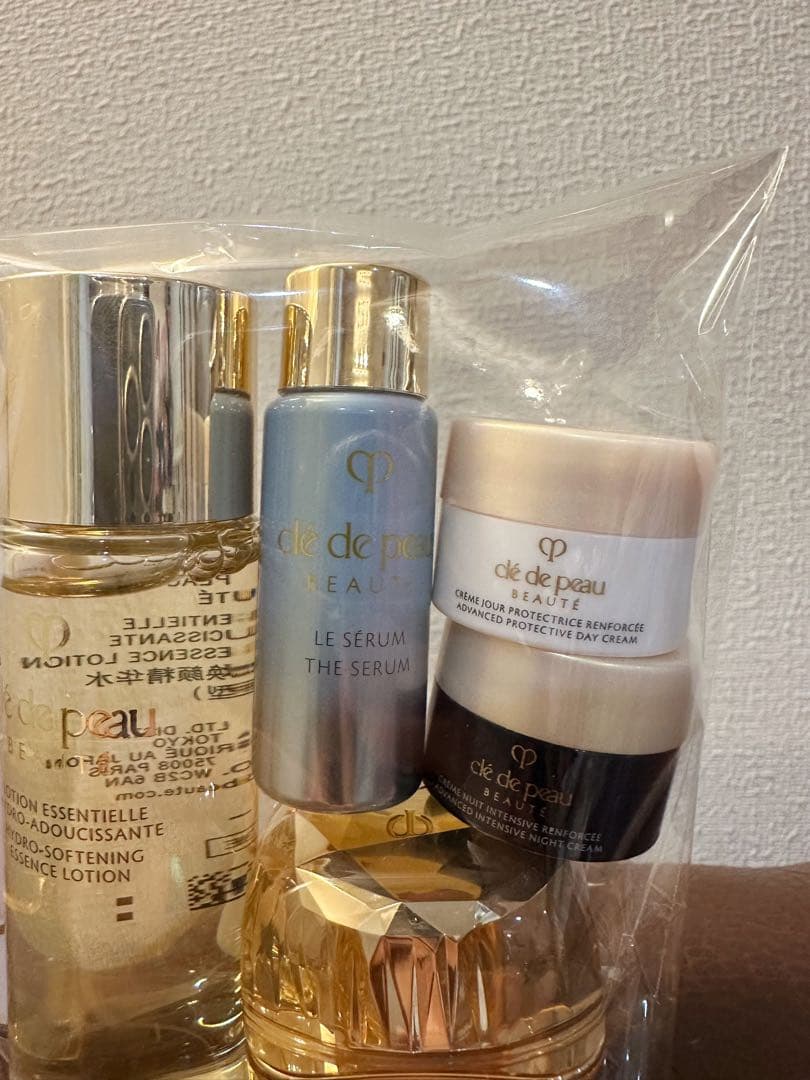 あひるん 様⭐クレドポーボーテ♡ラ・クレーム♡特製サイズラディアンス