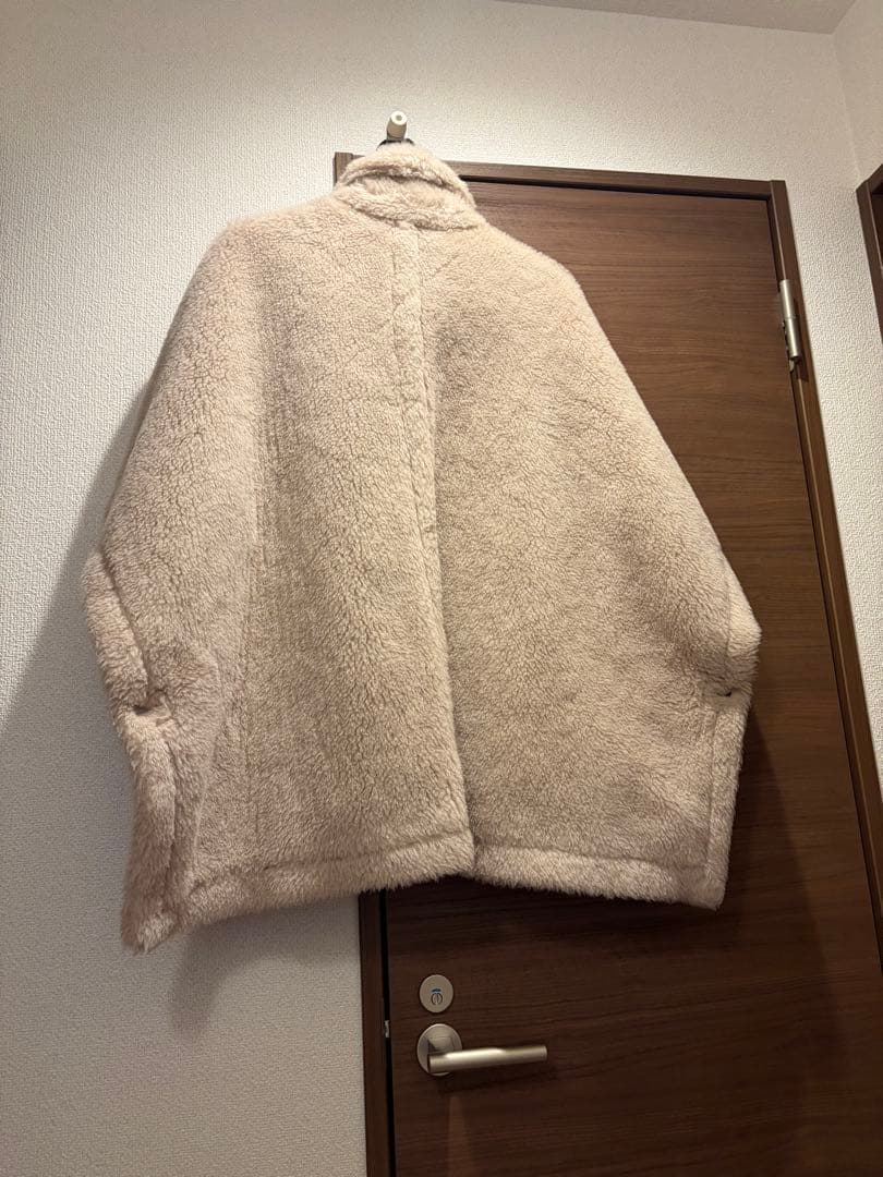 【美品】TEBE テディベアケープ サンド　ポンチョ