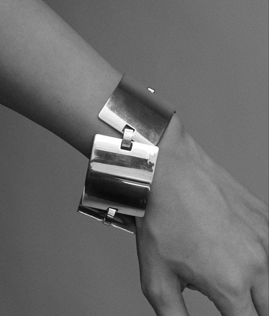 FRONT11201 ブレスレット fabulous sounds バングル