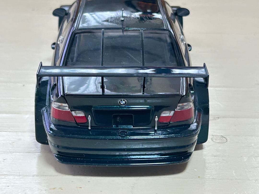 ハ*チ様  M3 GTRダークグリーン ミニカー 1/18