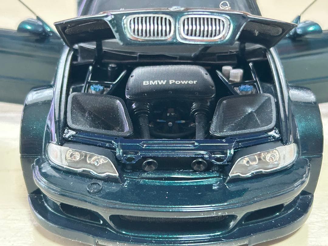 ハ*チ様  M3 GTRダークグリーン ミニカー 1/18