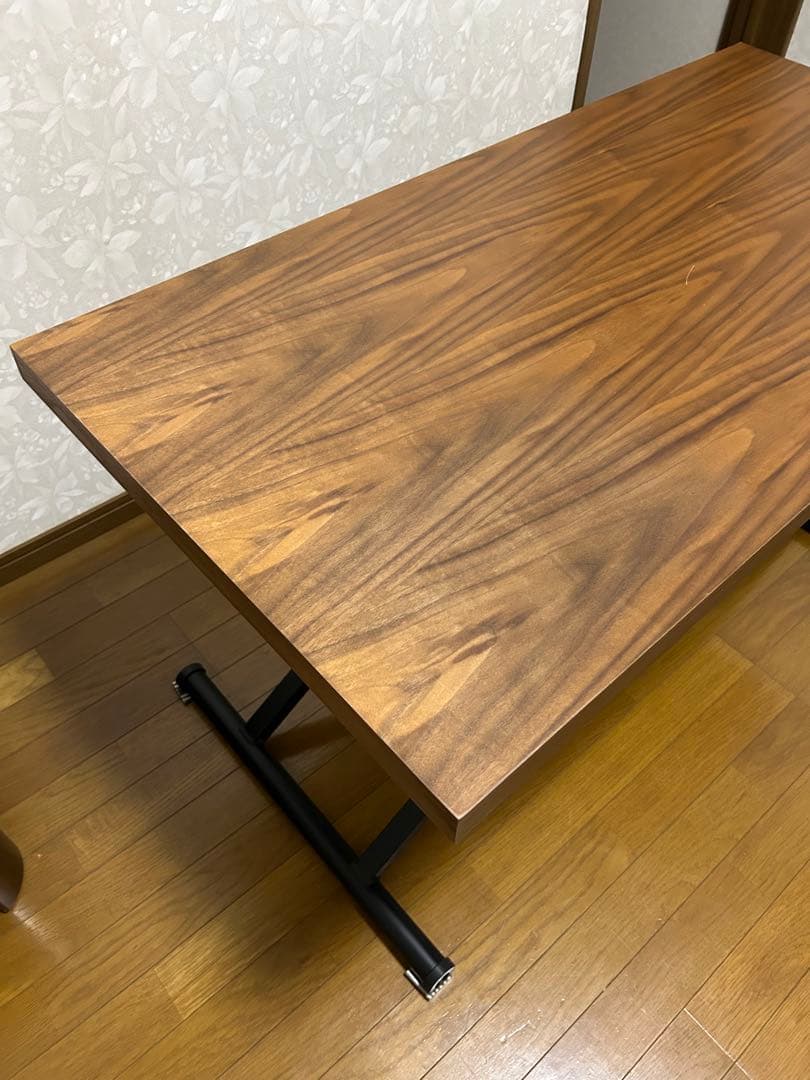 ニトリ　昇降テーブル