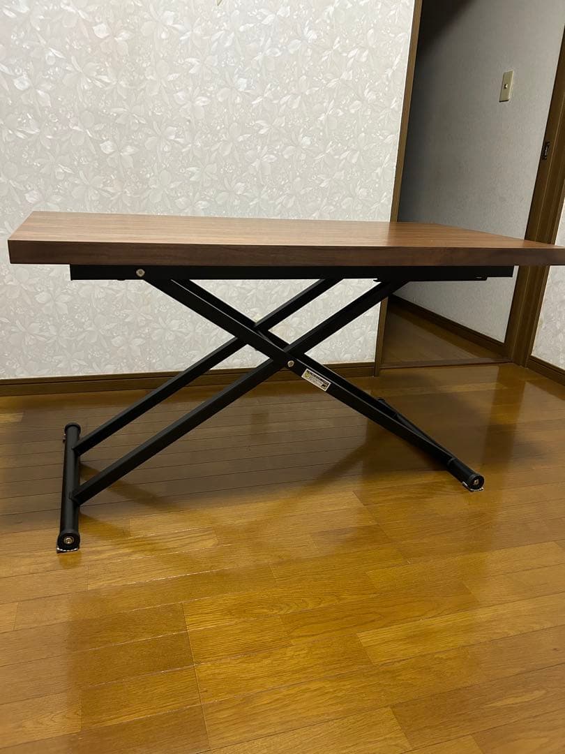 ニトリ　昇降テーブル