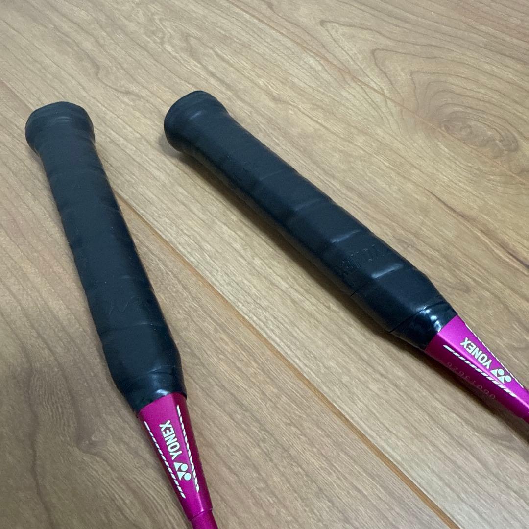 ヨネックス　バトミントン　ラケット　ナノフレア 2点セット　シャトル　ケース付