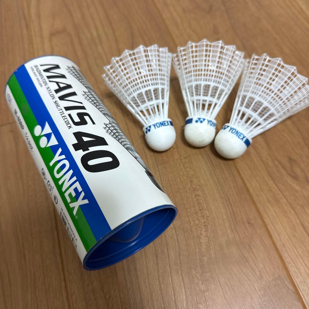 ヨネックス　バトミントン　ラケット　ナノフレア 2点セット　シャトル　ケース付