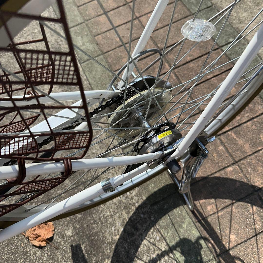 ダイワ　フローリア　26インチ　ホワイト(江戸川区発)引き取り限定