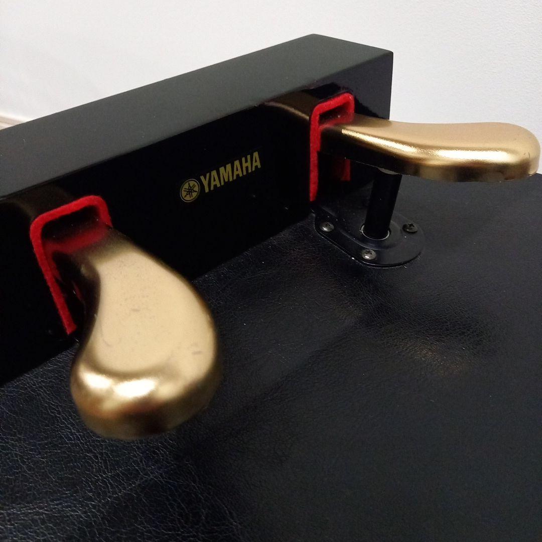 補助ペダル　YAMAHA　HP700