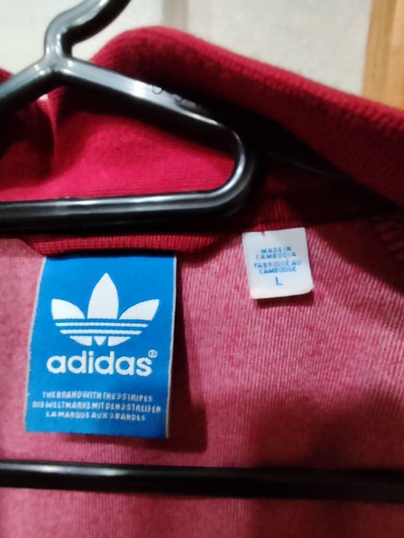 adidas ベルベット　ベロア　 赤 　ワインレッドジャージ