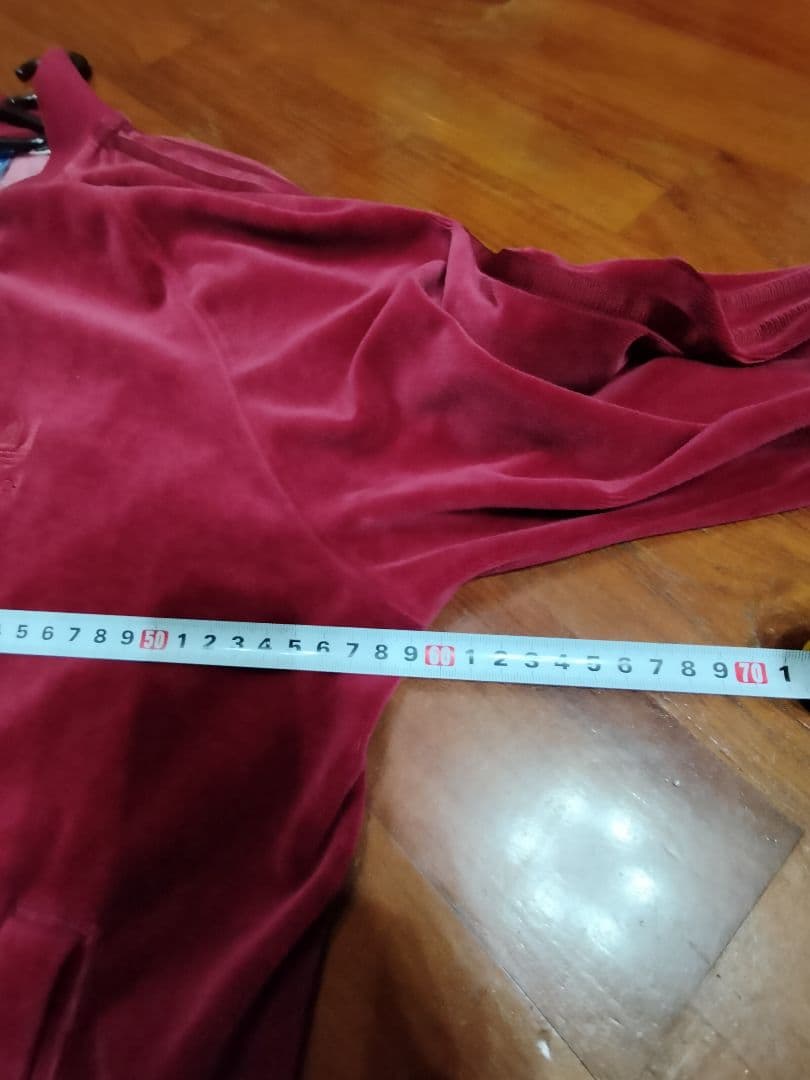 adidas ベルベット　ベロア　 赤 　ワインレッドジャージ