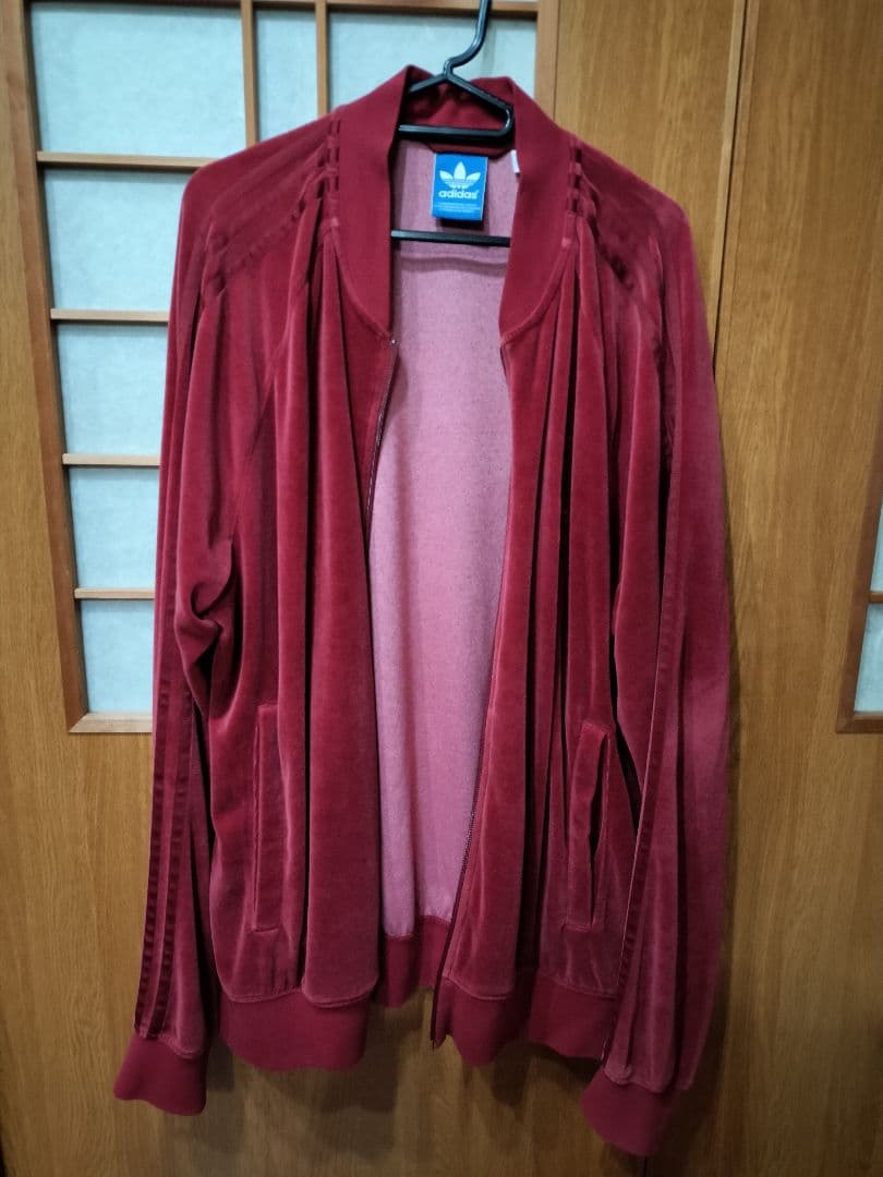 adidas ベルベット　ベロア　 赤 　ワインレッドジャージ